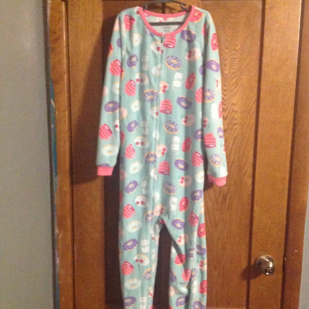 Kids onesie Never worn!
